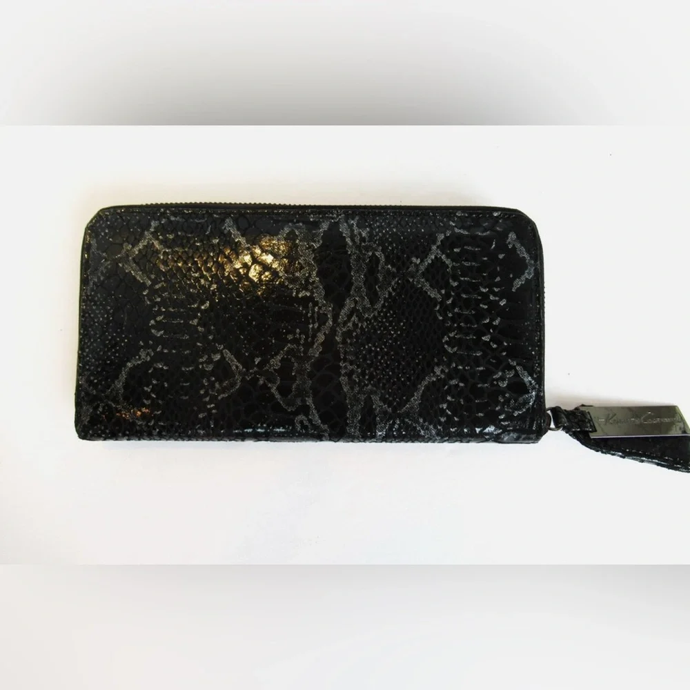 Kenneth Cole Black Large Leather Zip Around Wallet snakeskin Style - Picture 2 of 5